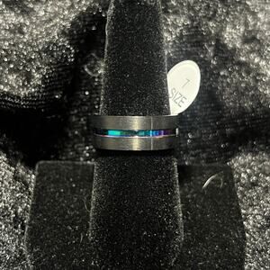 Color shifting ring